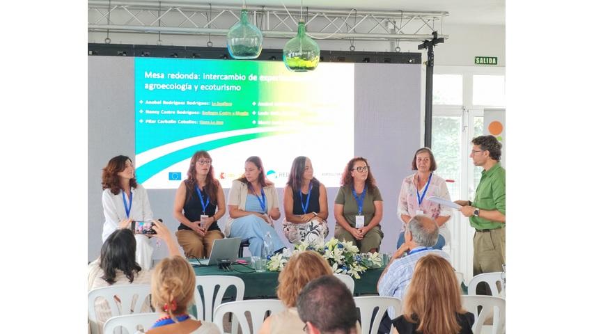 Mesa redonda: intercambio de experiencias/proyectos de agroecología y ecoturismo